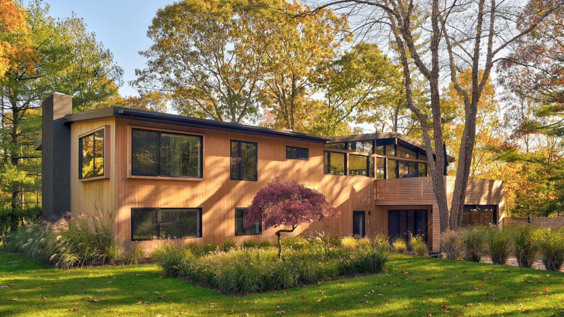 Beautiful Hamptons Vacation Rental with Private Pool