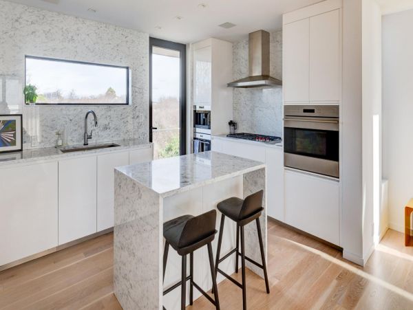 Hamptons Home 999771