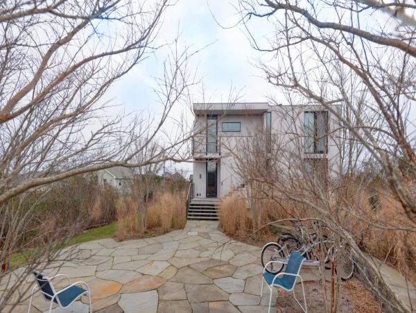 Hamptons Home 999771