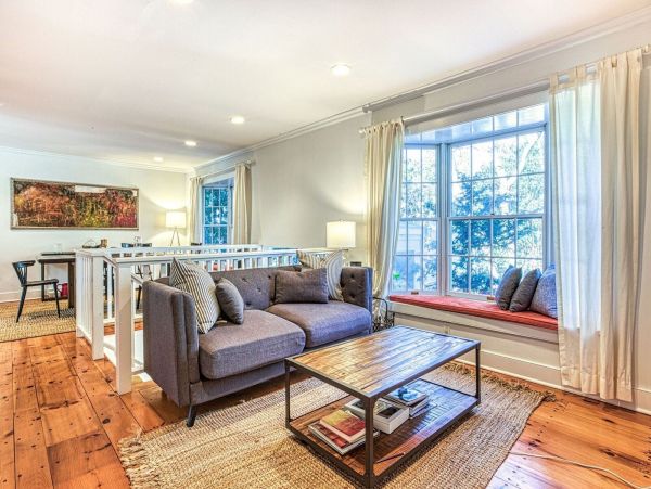 East Hampton Vacation Home Five Bedroom with Pool Sleeps 10