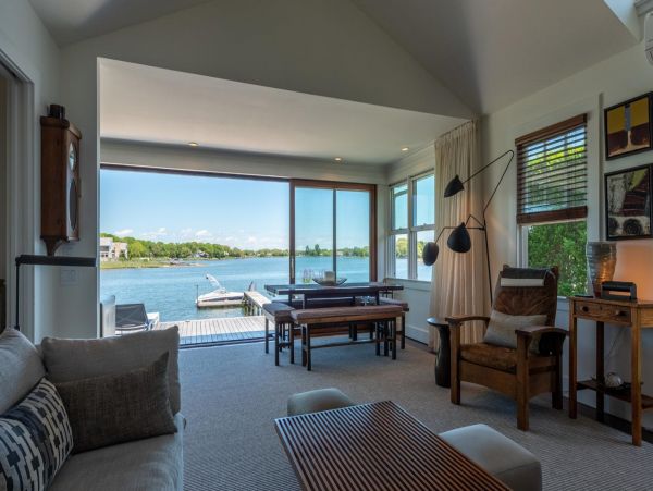 Hamptons Home 999773
