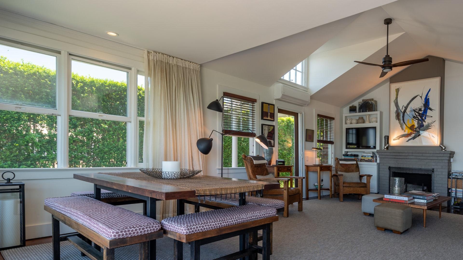 Hamptons Home 999773