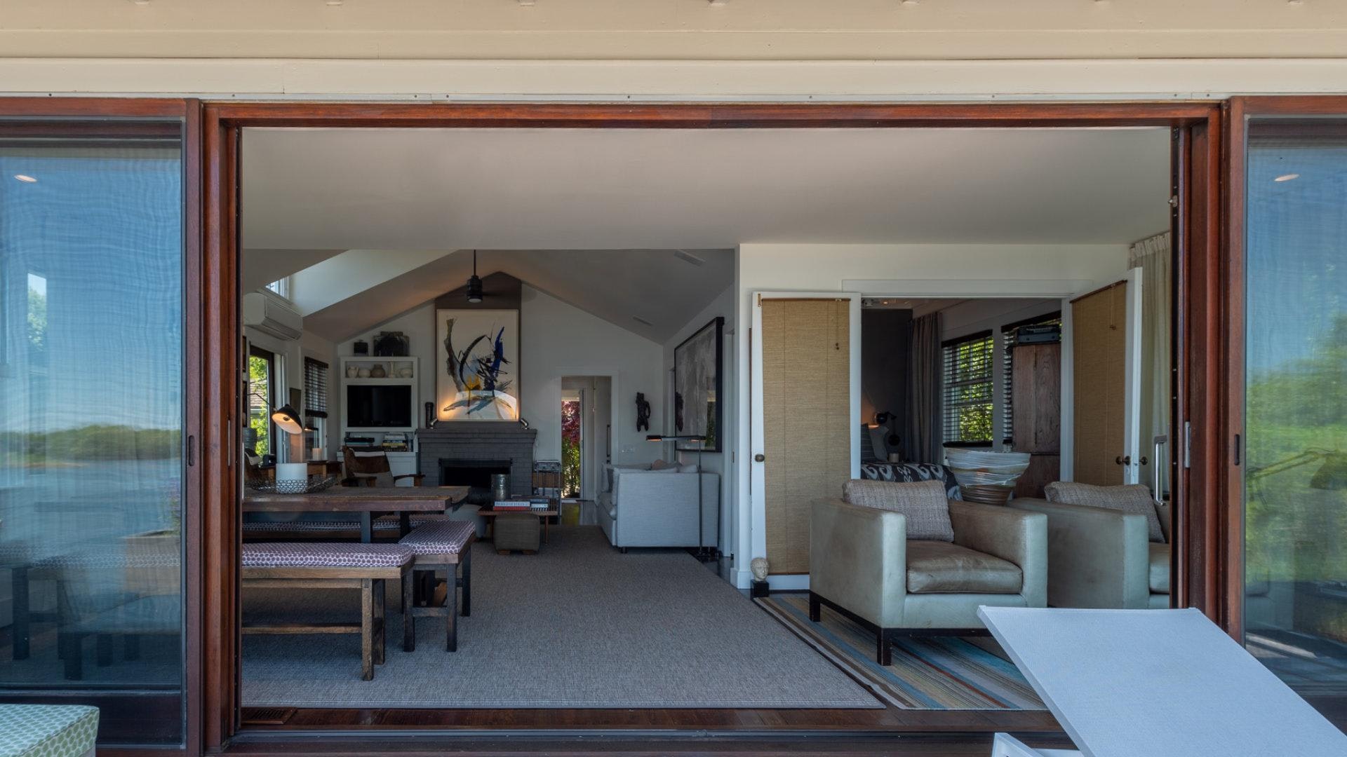 Hamptons Home 999773