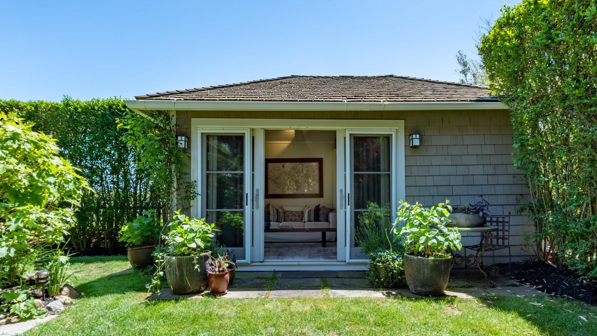 Hamptons Home 999773