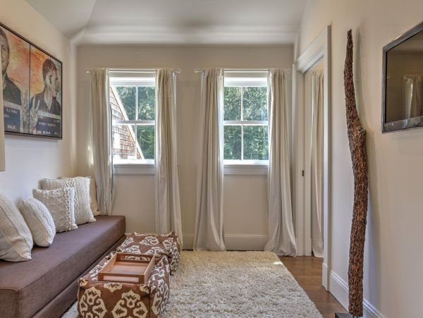 Hamptons Vacation Home 5 Bedrooms with Private Pool & Hot Tub