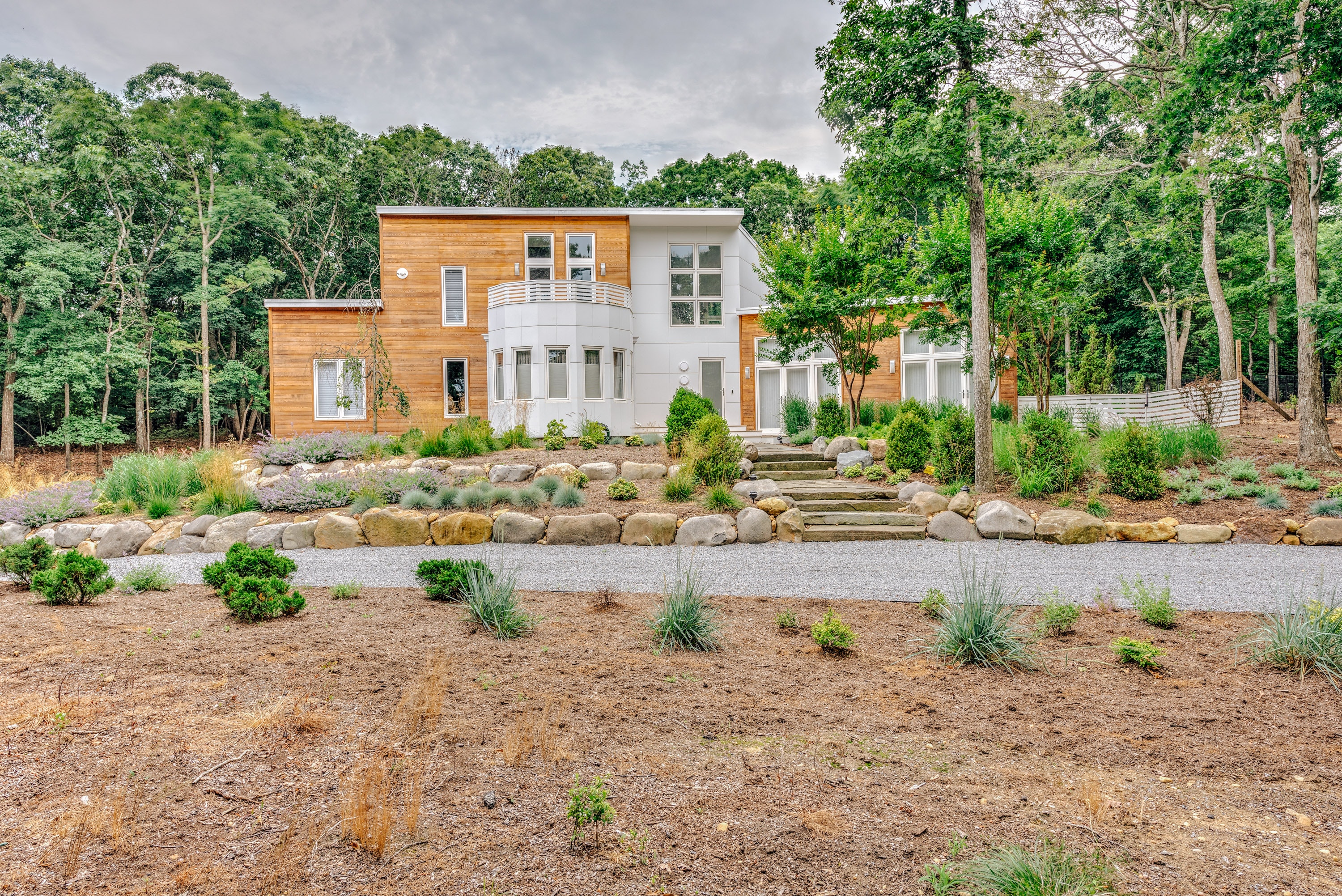 Hamptons Home 999775