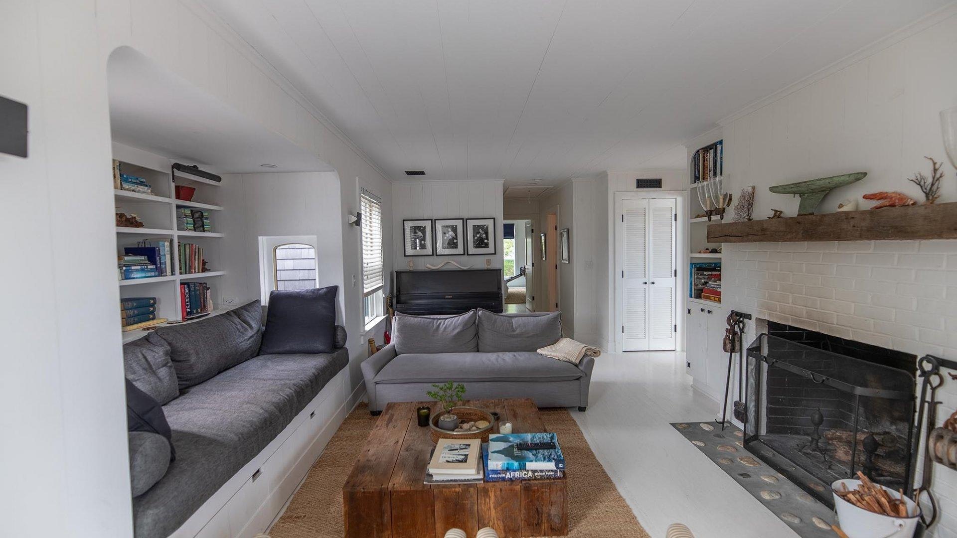 Hamptons Home 999777