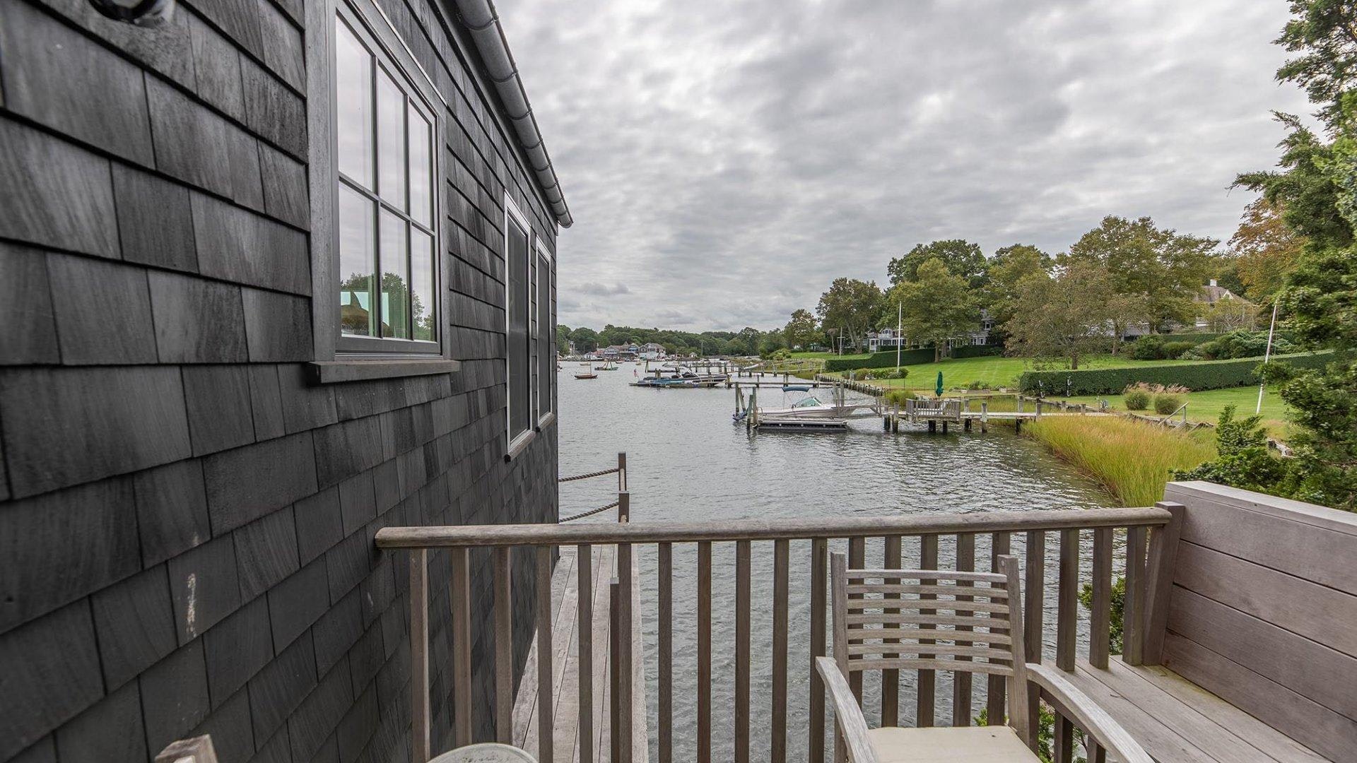 Hamptons Home 999777