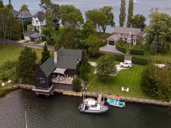 Hamptons Home 999777