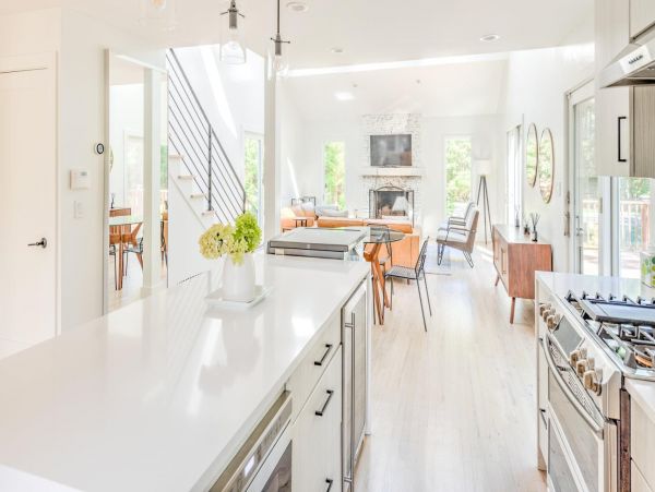 East Hamptons Vacation Home Five Bedroom  with Pool