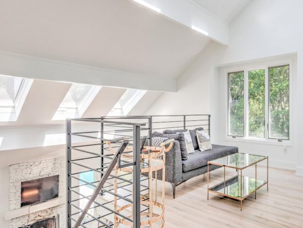 East Hamptons Vacation Home Five Bedroom  with Pool