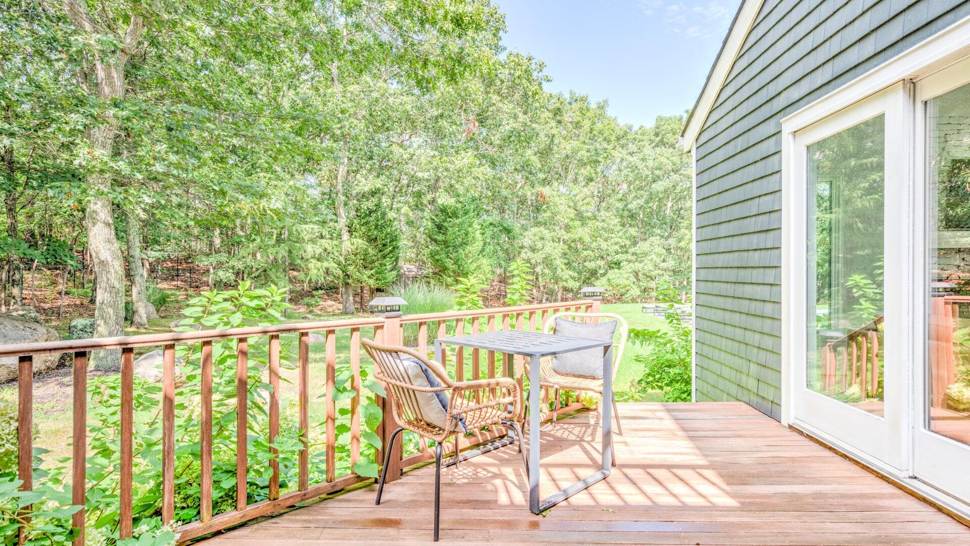 East Hamptons Vacation Home Five Bedroom  with Pool