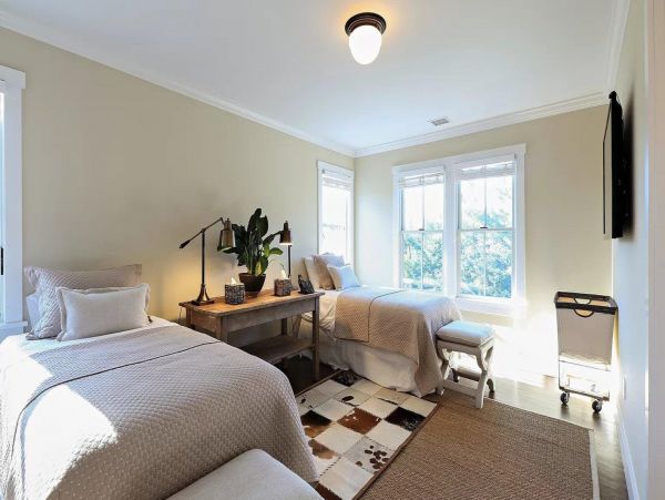 Beautiful Hamptons Vacation Rental with Private Pool
