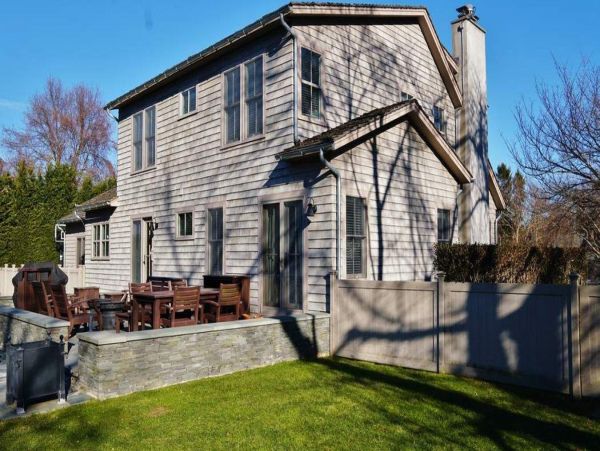 Beautiful Hamptons Vacation Rental with Private Pool
