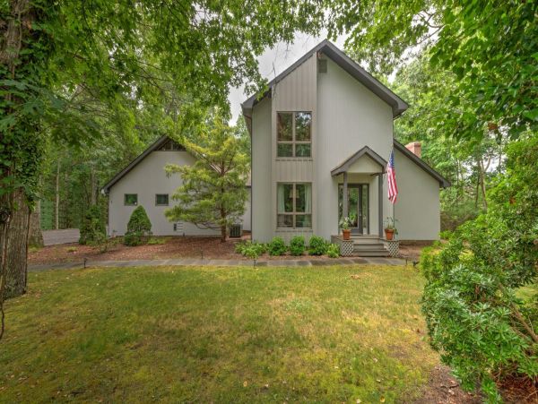 Hamptons Home 999783