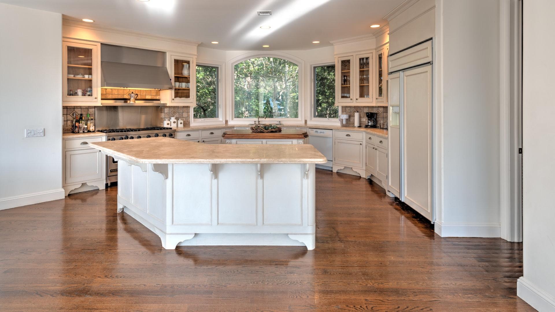 Beautiful Hamptons Vacation Rental with Private Pool