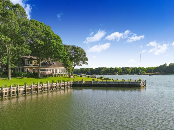 Hamptons Home 999785