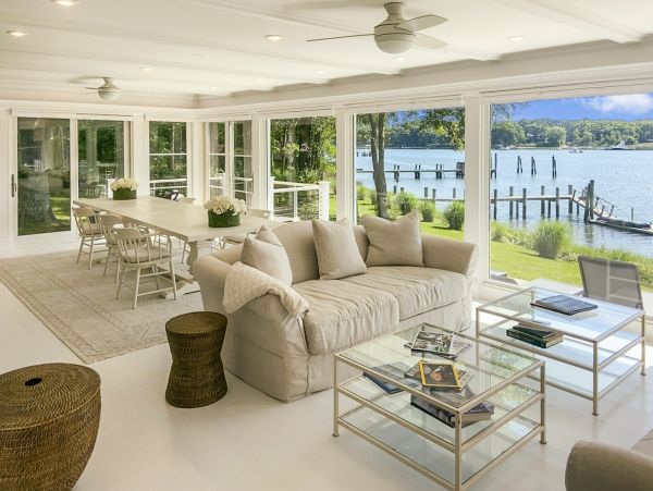 Hamptons Home 999785