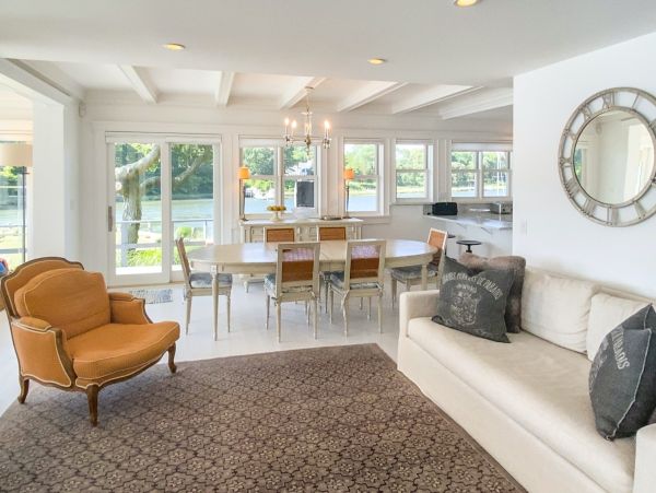 Hamptons Home 999785