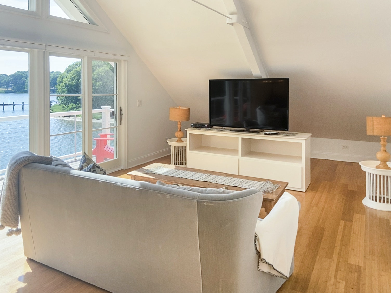 Hamptons Home 999785