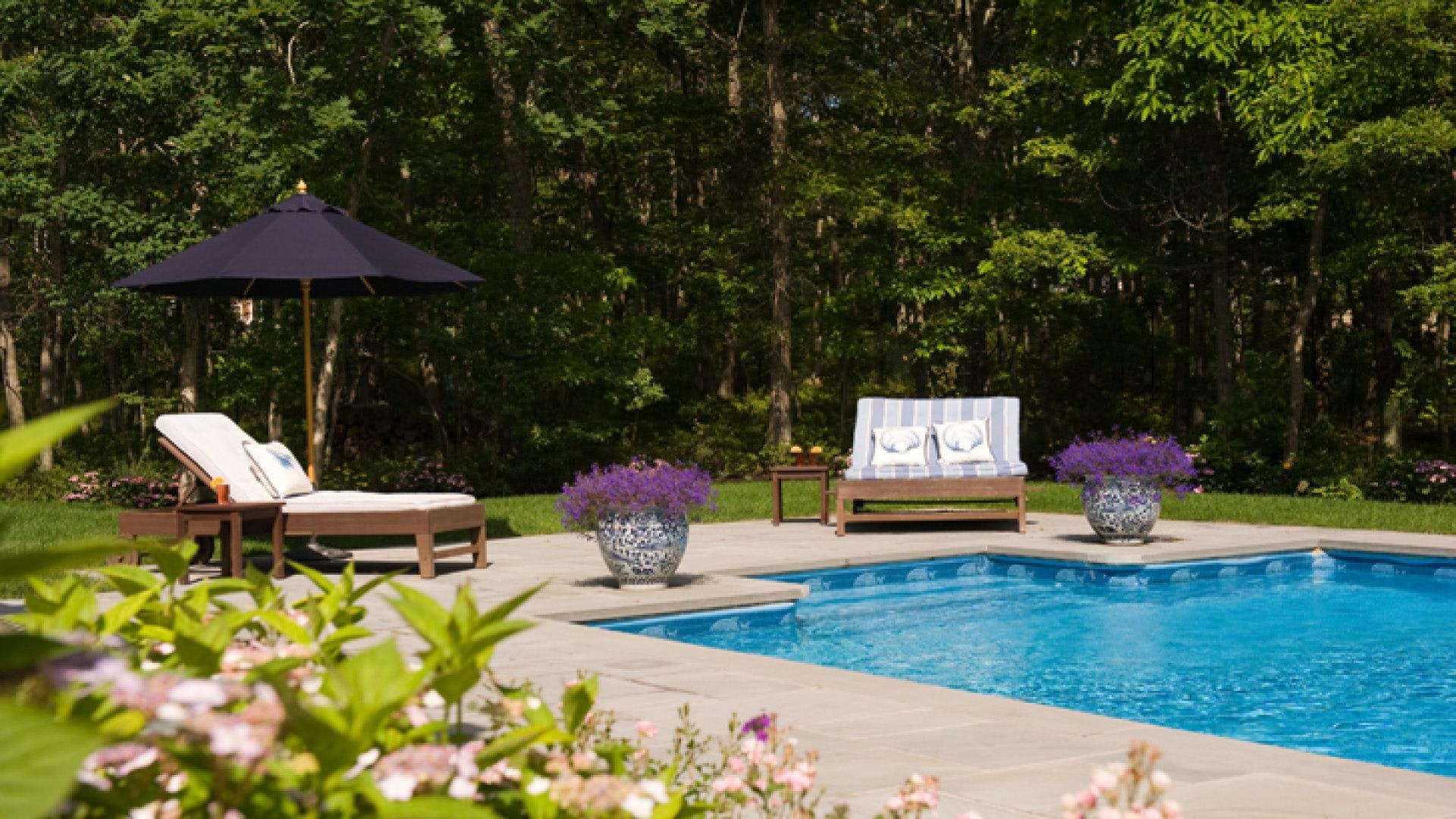 Southampton Vacation Home Four Bedroom with Pool