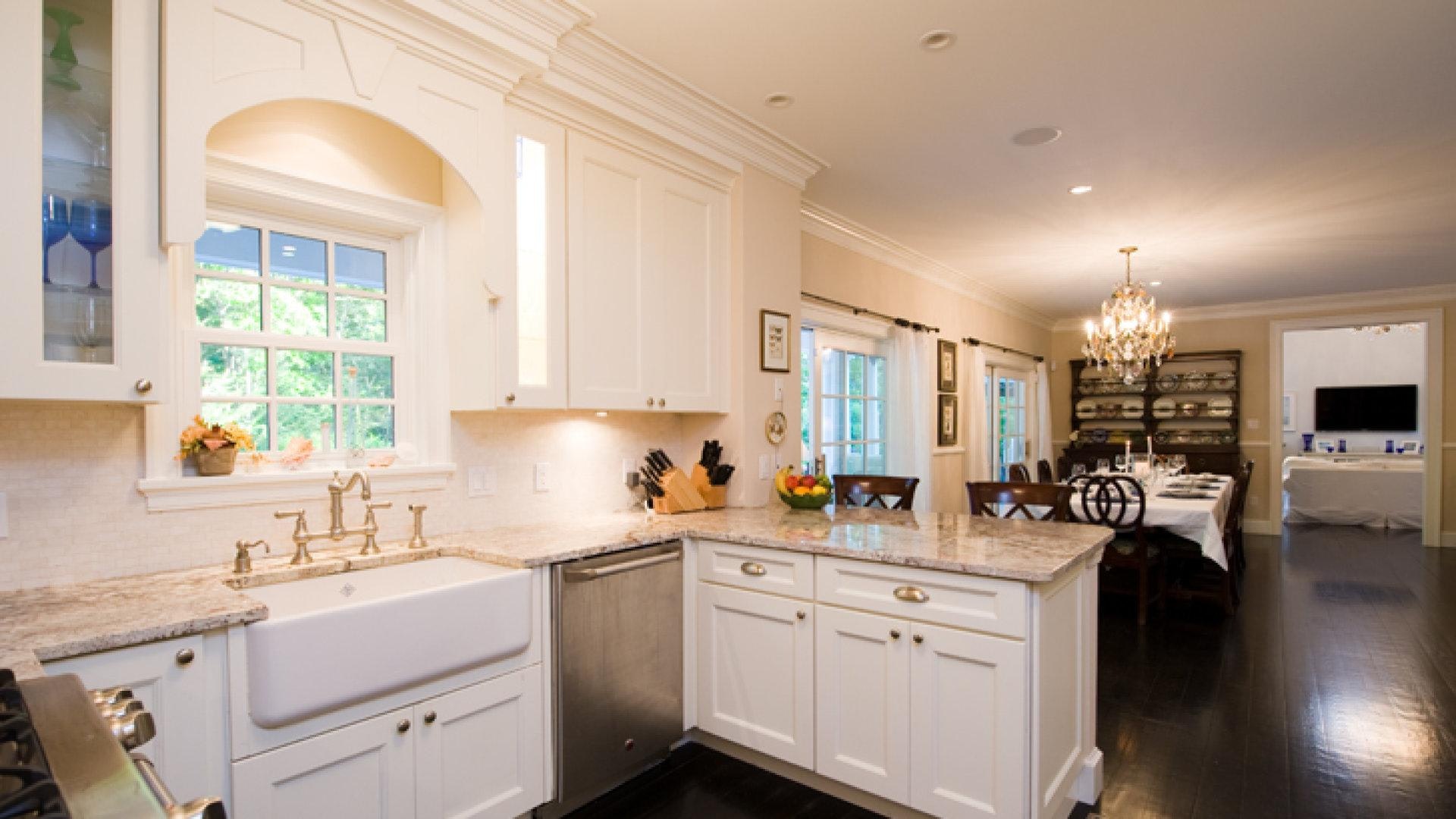 Southampton Vacation Home Four Bedroom with Pool