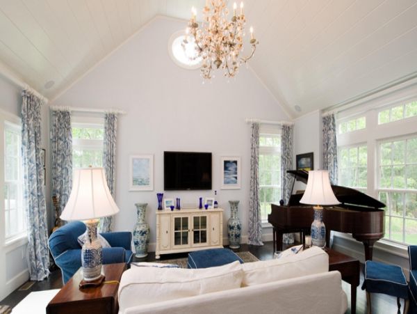 Southampton Vacation Home Four Bedroom with Pool