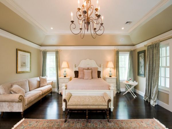 Southampton Vacation Home Four Bedroom with Pool
