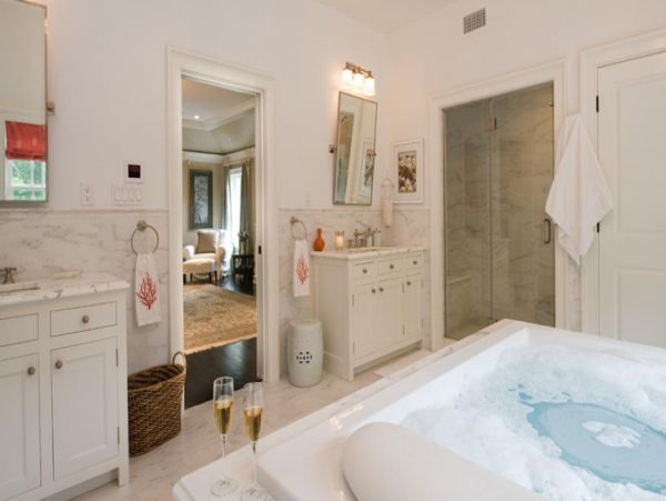 Southampton Vacation Home Four Bedroom with Pool