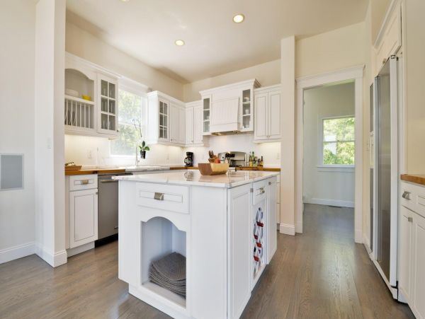 Walk to Beach Montauk Vacation Home Five Bedroom