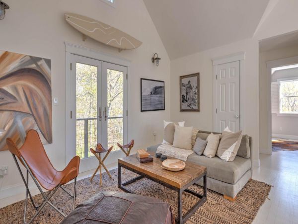 Walk to Beach Montauk Vacation Home Five Bedroom