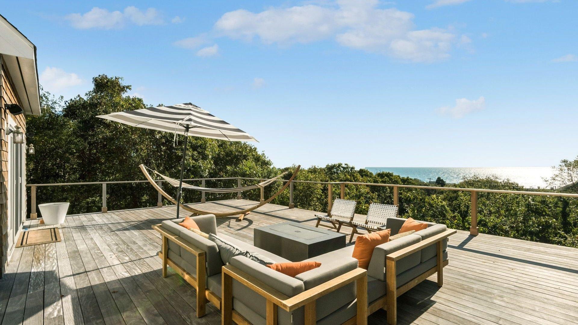 Walk to Beach Montauk Vacation Home Five Bedroom