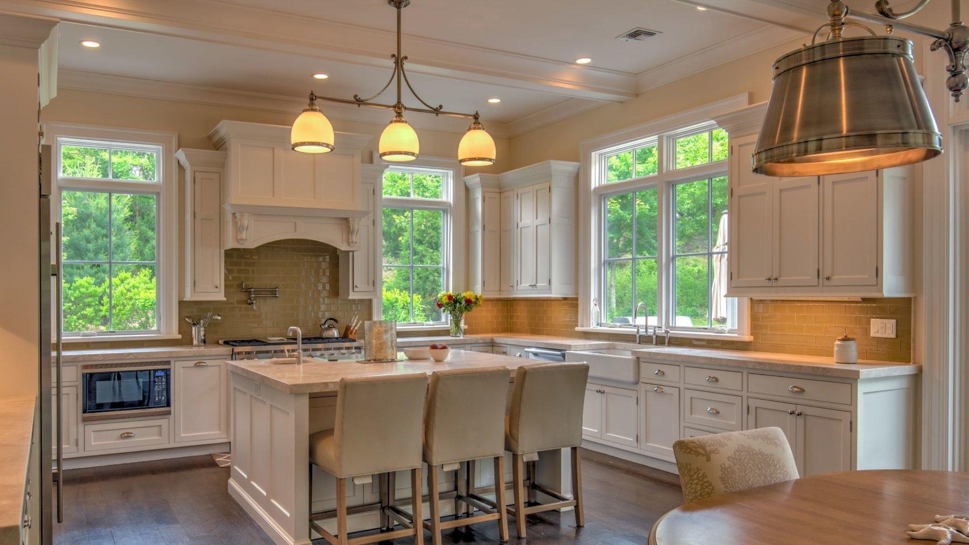 Hamptons Luxury Vacation Home Seven Bedroom with Pool