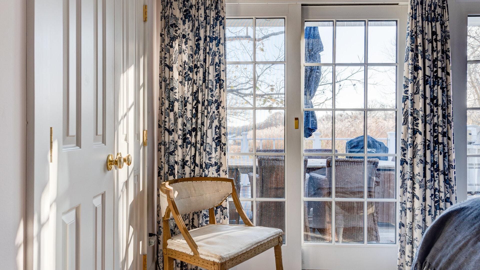 Hamptons Home 999793