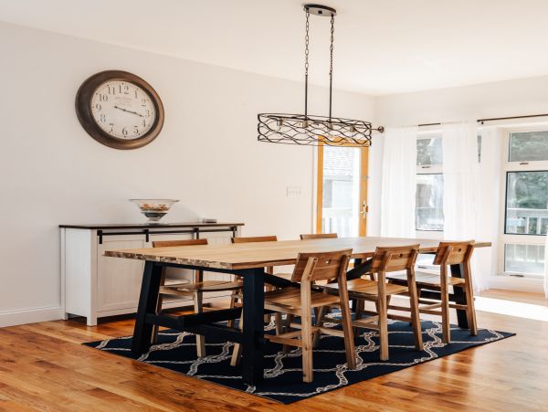 Hamptons Lovely Vacation Home Two Blocks to the Beach