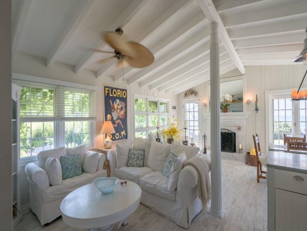 Hamptons Home 999797