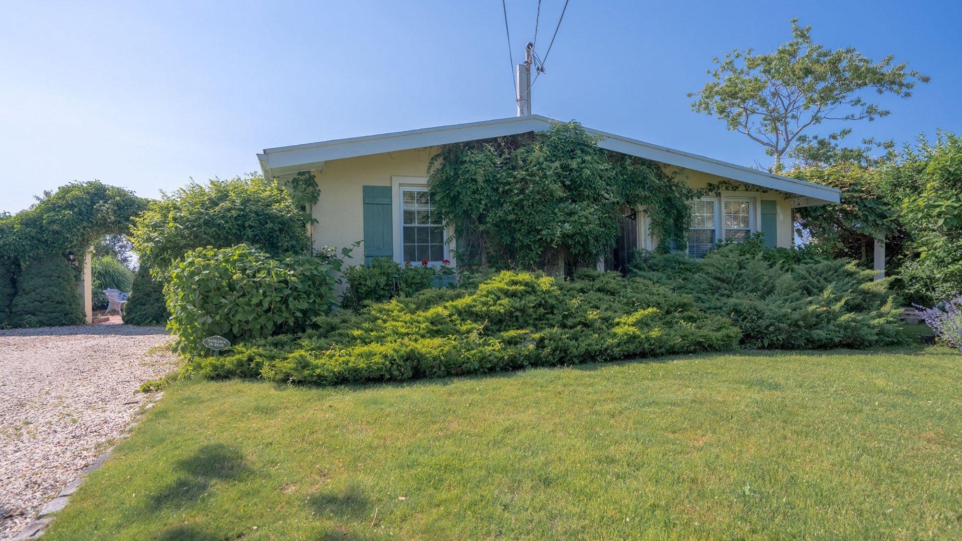 Hamptons Home 999797