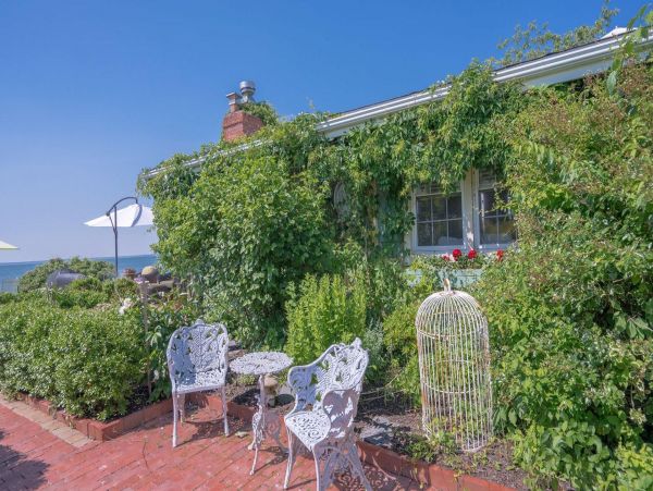 Hamptons Home 999797