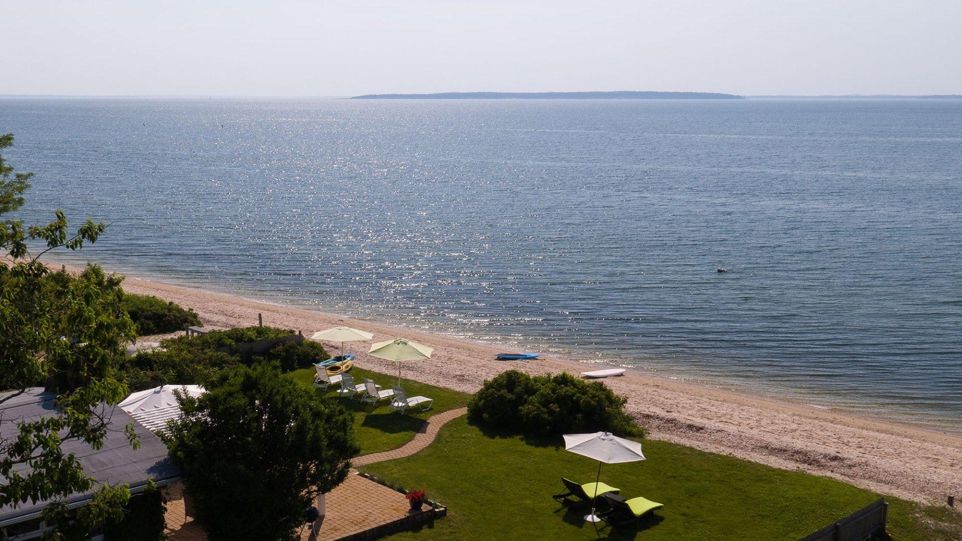 Hamptons Home 999797