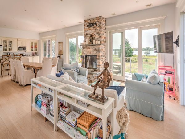 Hamptons Home 999798