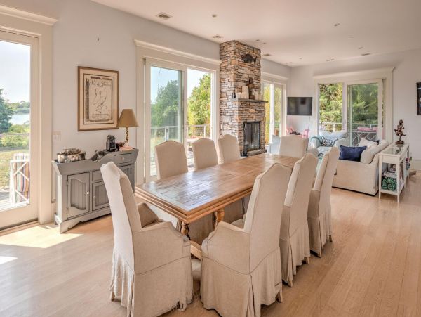 Hamptons Home 999798