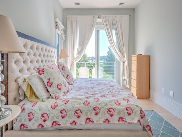 Hamptons Home 999798