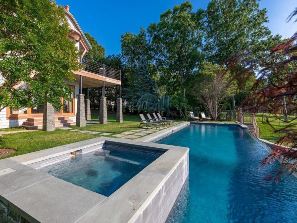 Hamptons Home 999799