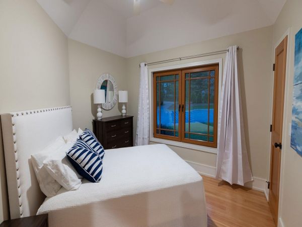 Hamptons Home 999799