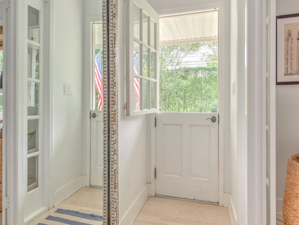 Hamptons Home 999800