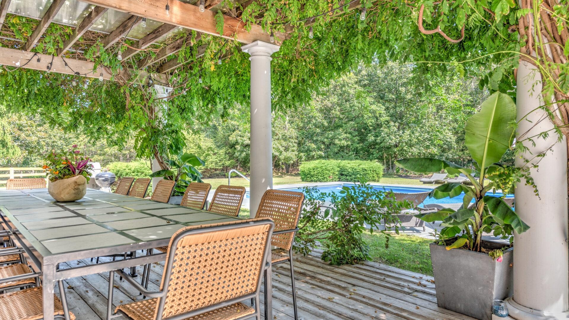 Southampton Vacation Home Five Bedroom with Pool