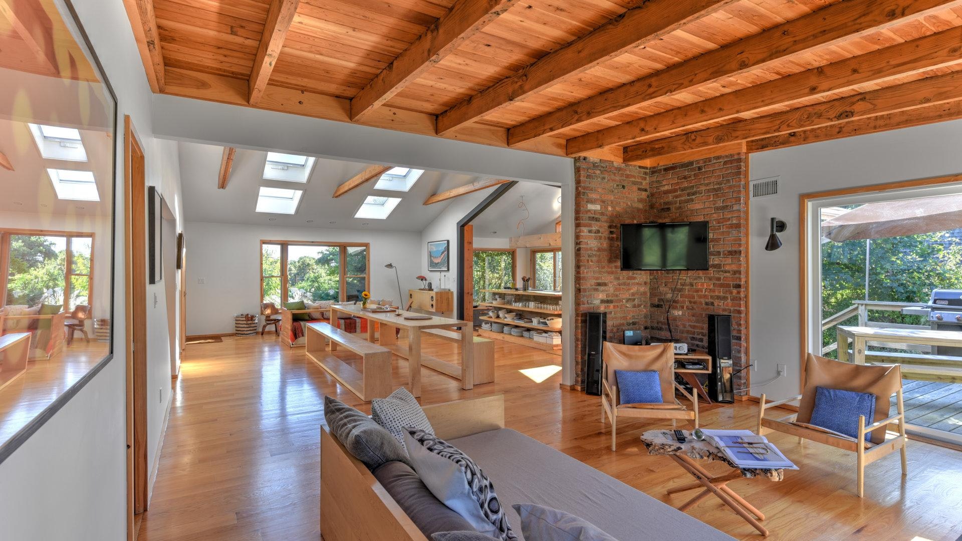 Hamptons Home 999802