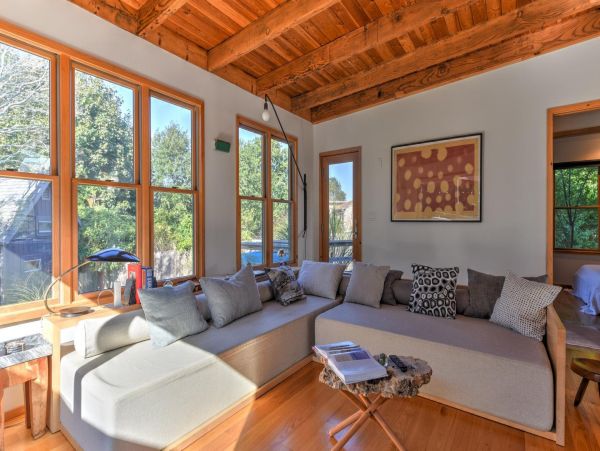 Hamptons Home 999802
