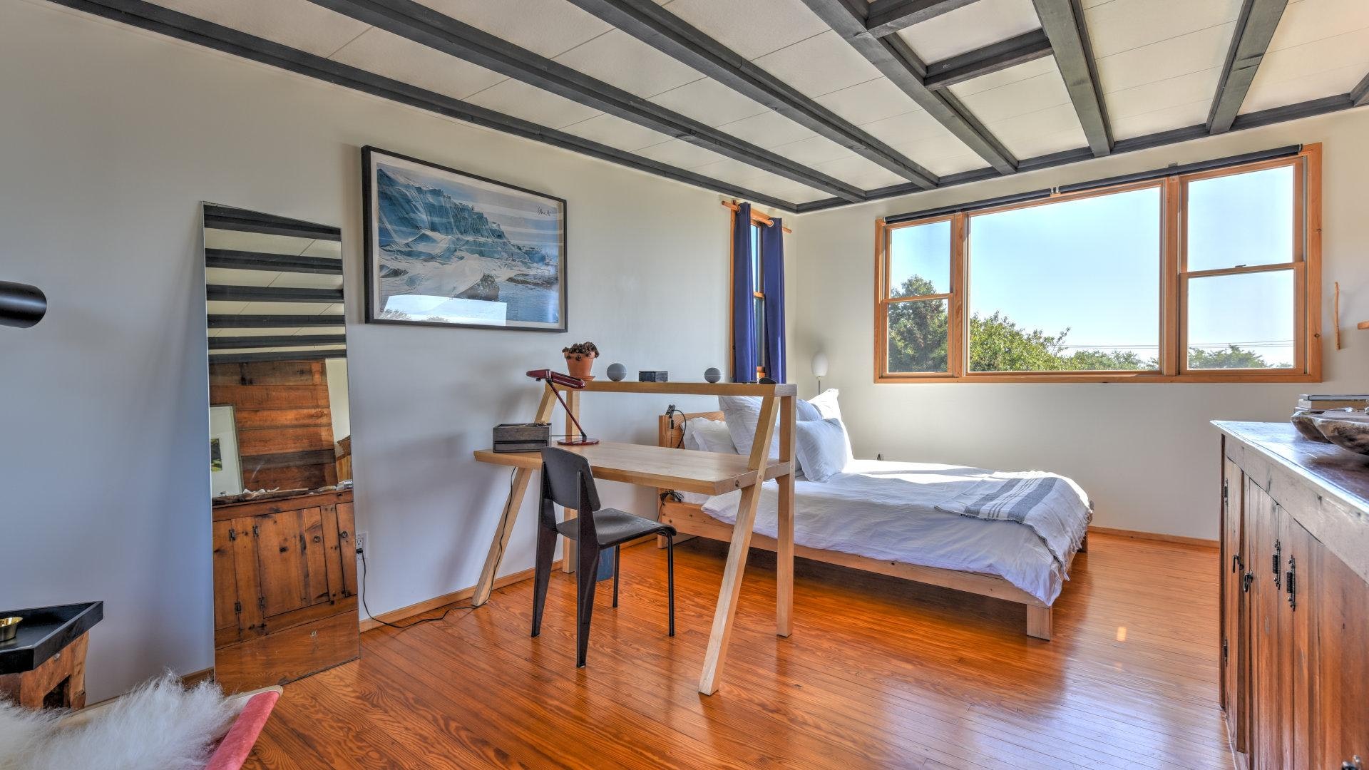 Hamptons Home 999802
