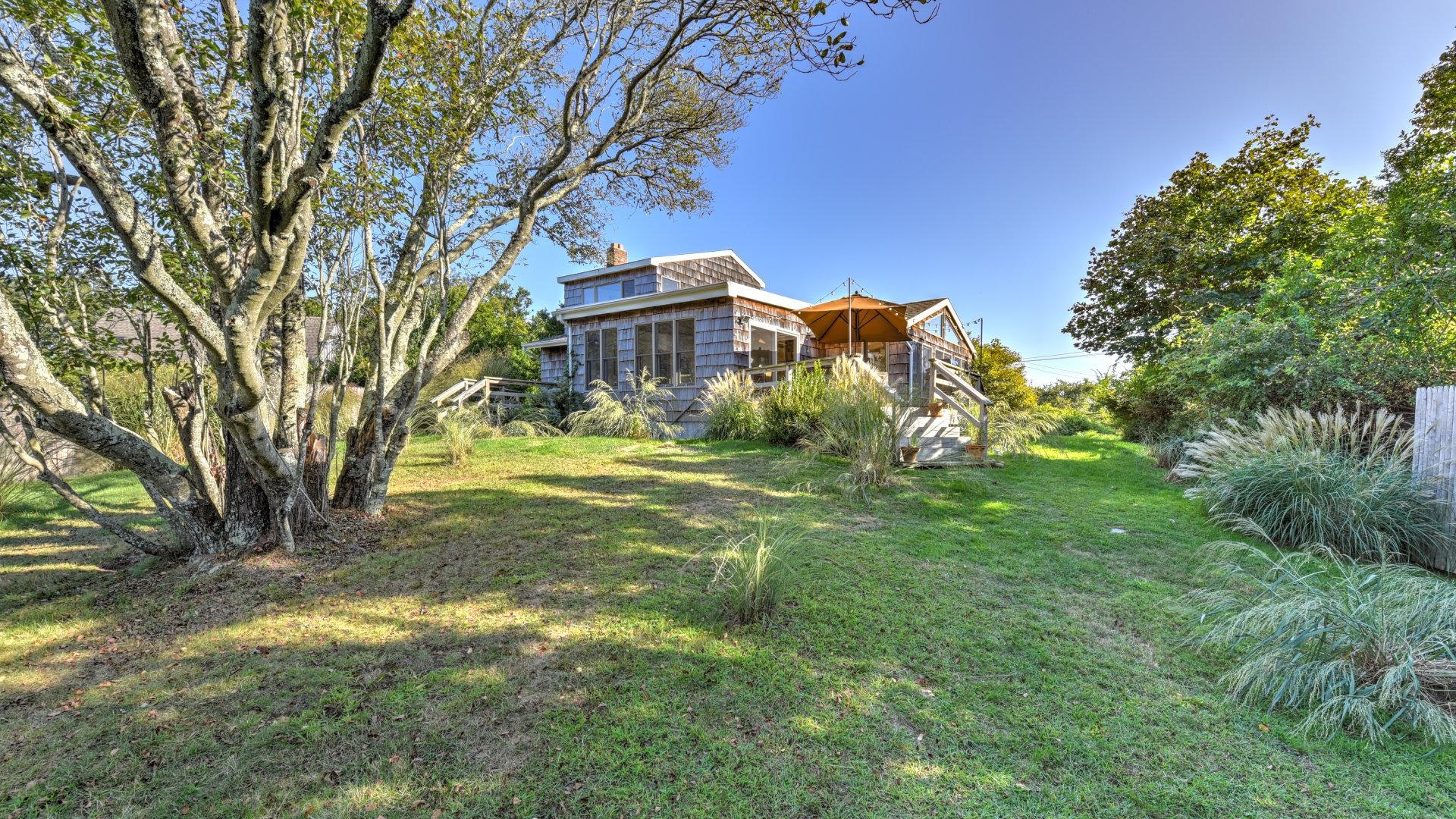 Hamptons Home 999802